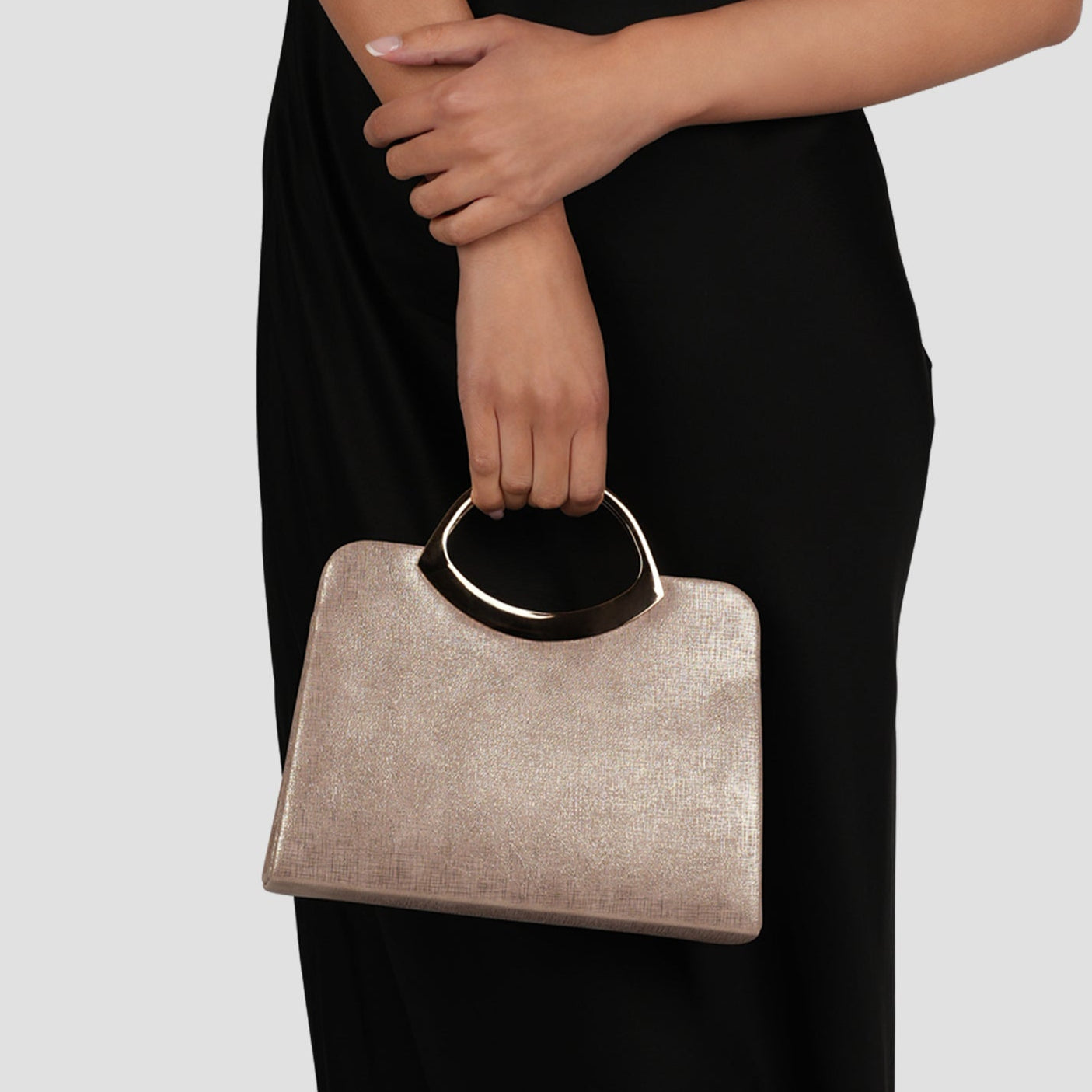 パラシェル　パラライト Darya Nude | Structured Shimmer Handbag | Paradox London