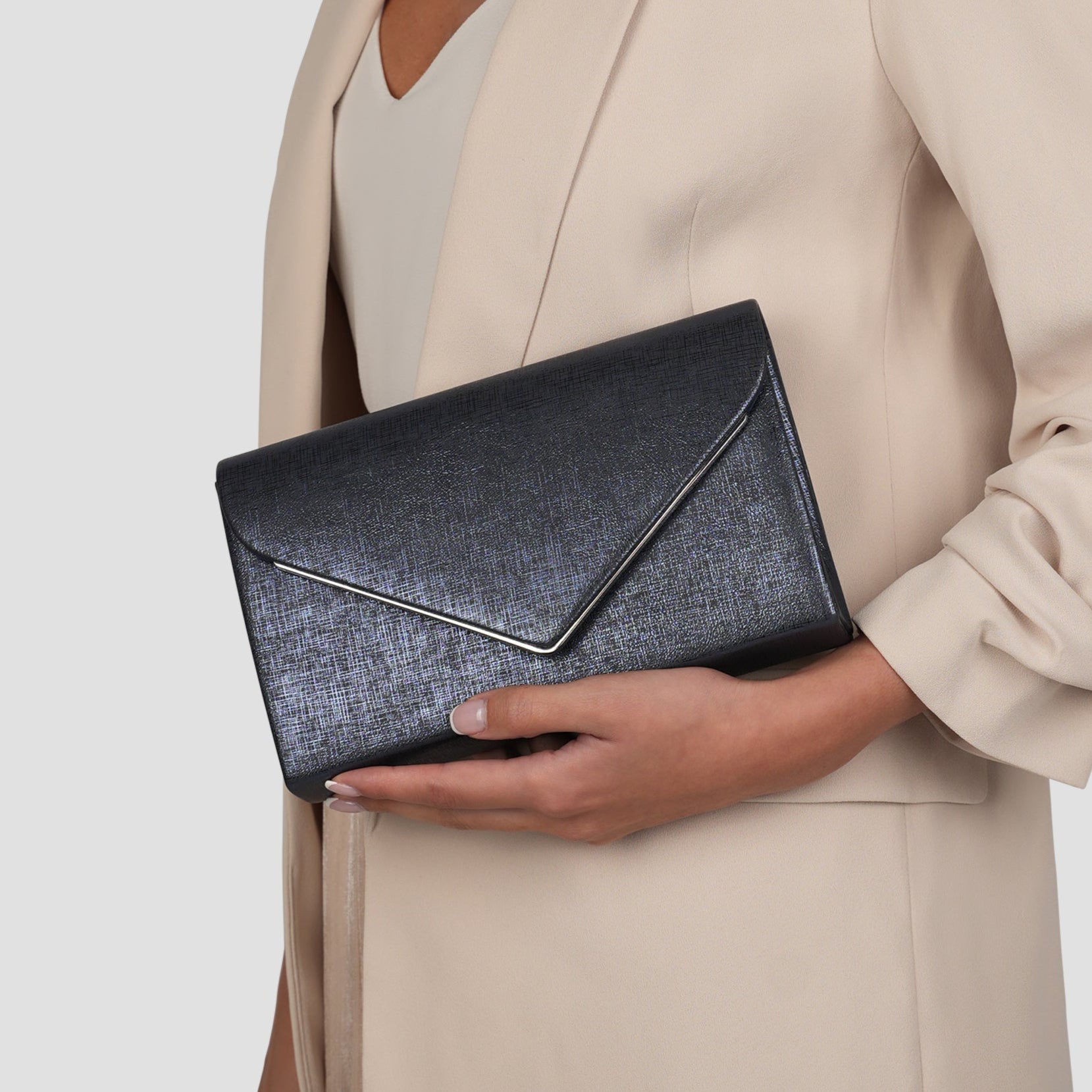 Delyssa Navy | Clutch Bag | Paradox London