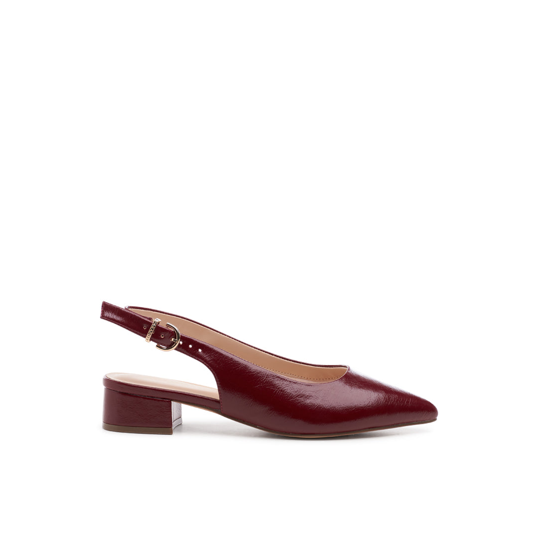 Cherry wide fit shoes
