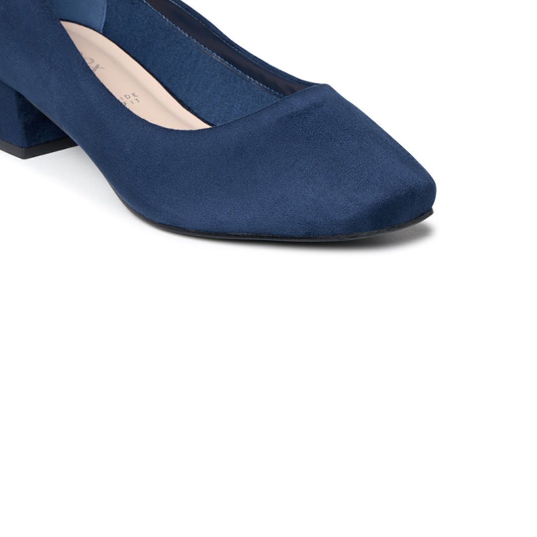 Gretchen Wide Fit Court Shoes